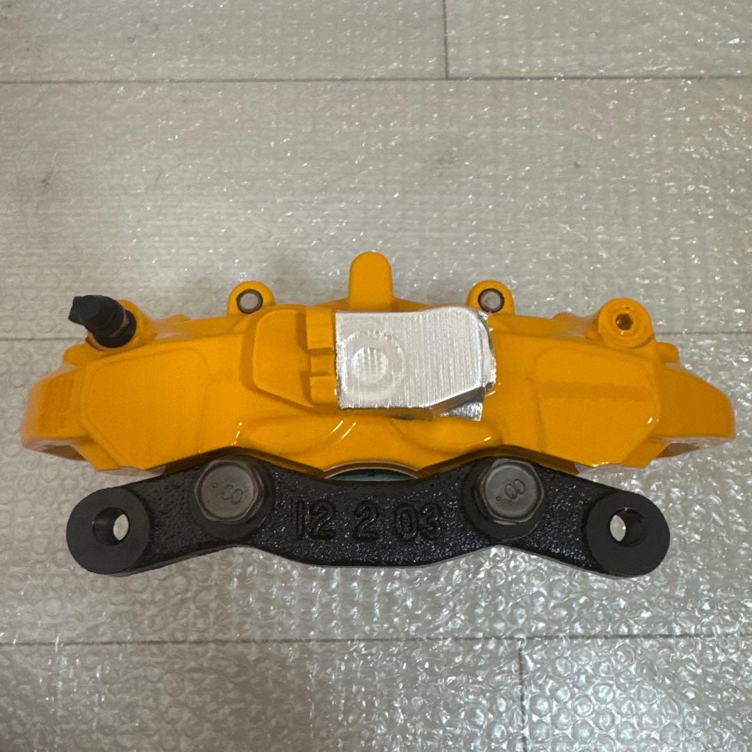 WRX STI S206 純正ブレンボ　リア4Podキャリパー