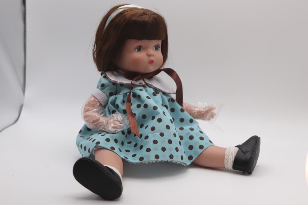 プリティー・リトル・パッツィー 水玉模様ドレスの人形 31cm
