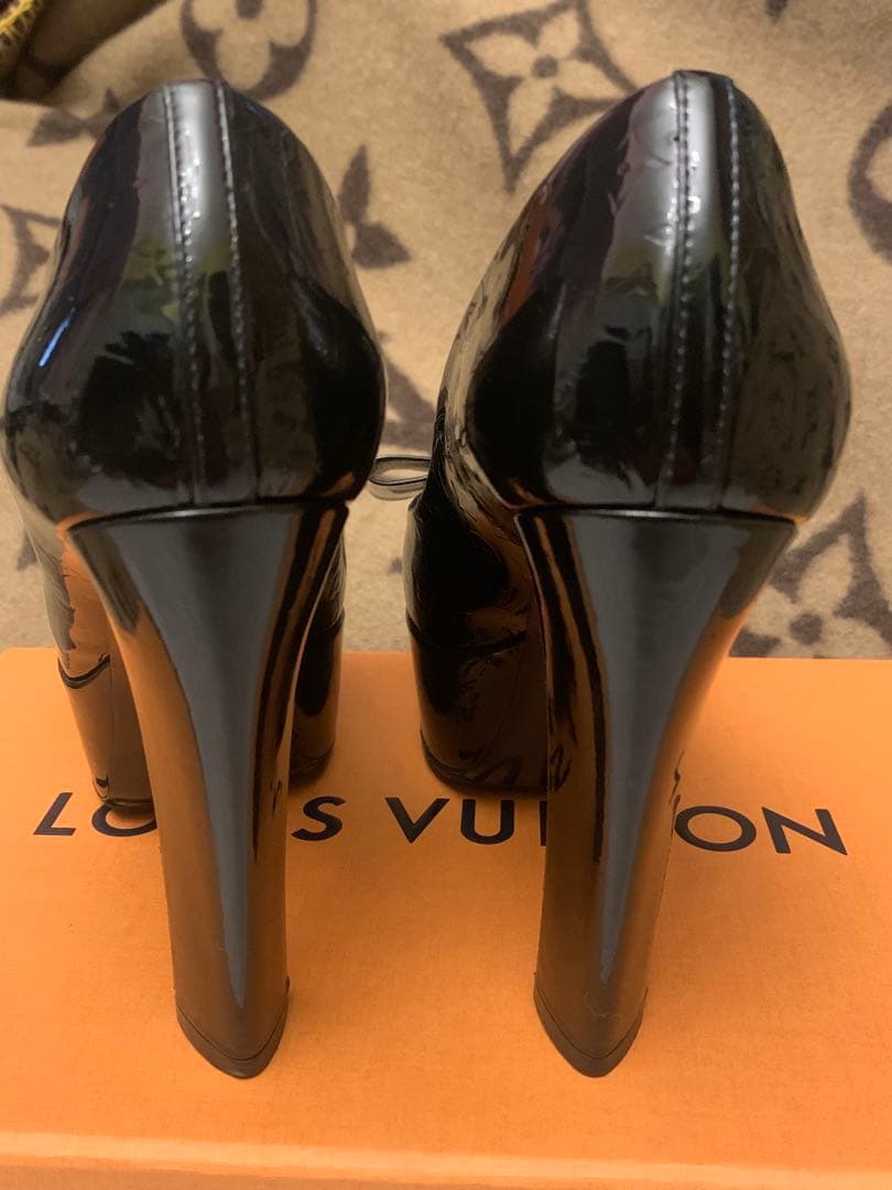 完璧　LOUIS VUITTON ルイヴィトン　パンプス　ブラック　35