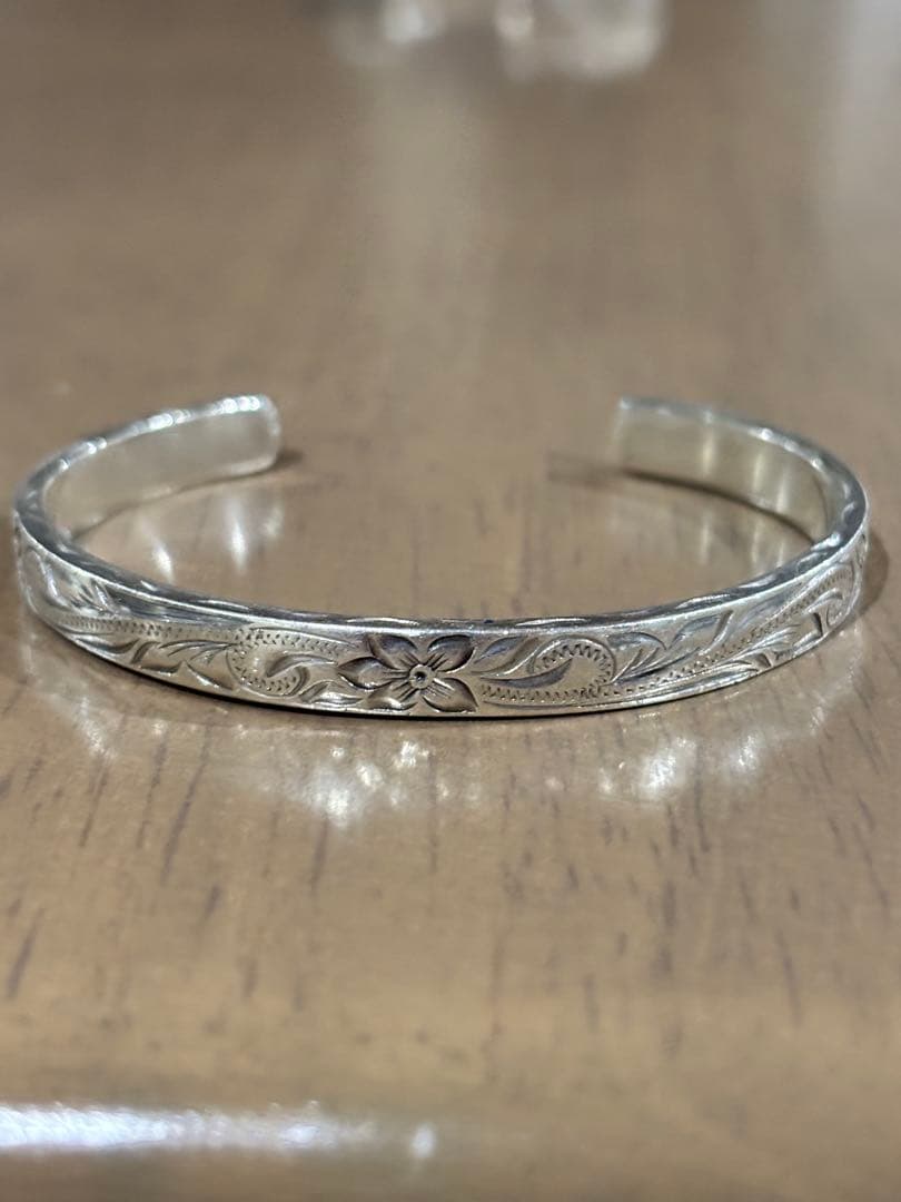 ハワイアンジュエリーバングル