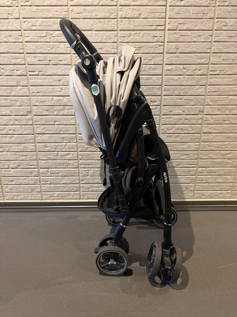 Aprica ベビーカー　ラクーナクッションフリープラス