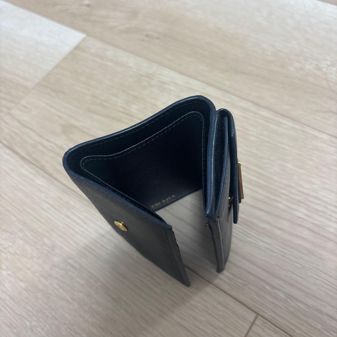 【PRADA】サフィアーノトライアングル 財布 三つ折り