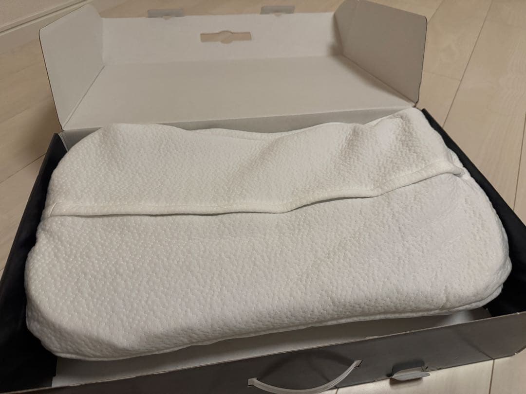 ヒツジのいらない枕 極柔 羊のいらない枕 中古美品 シルク 枕カバー
