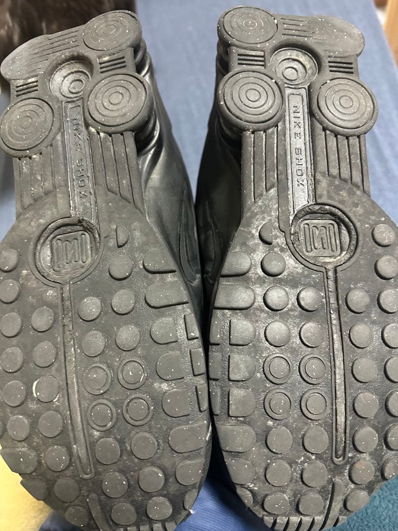 靴 NIKE SHOX R4