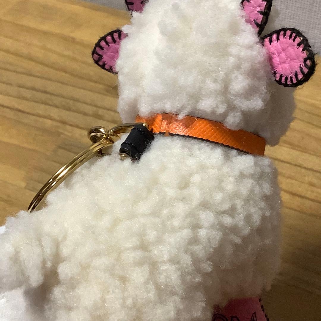未使用MCM チャーム　羊　ぬいぐるみ　キーホルダー　キーリング