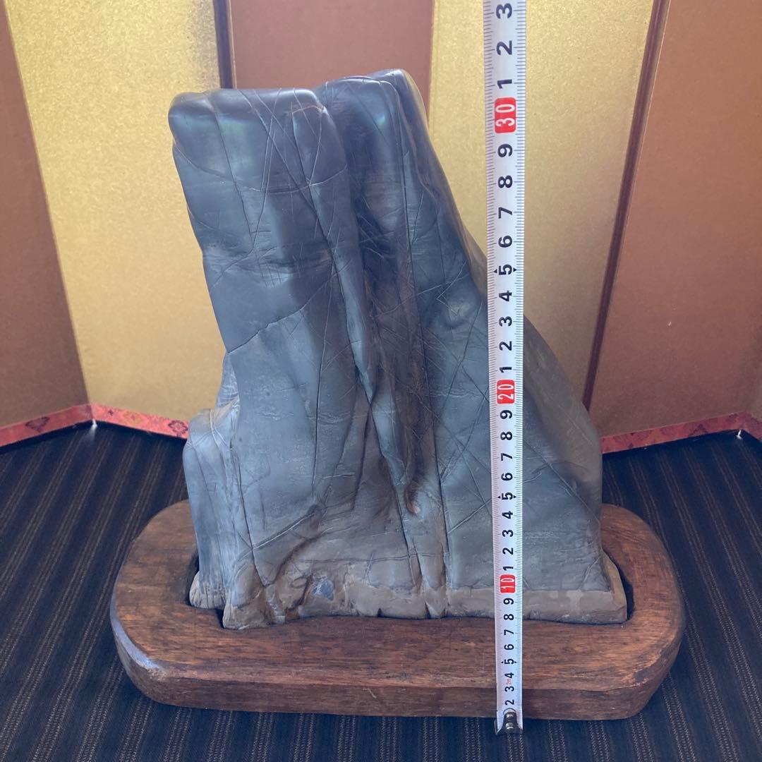 見応えある水石　鑑賞石　古谷石　約7.3kg