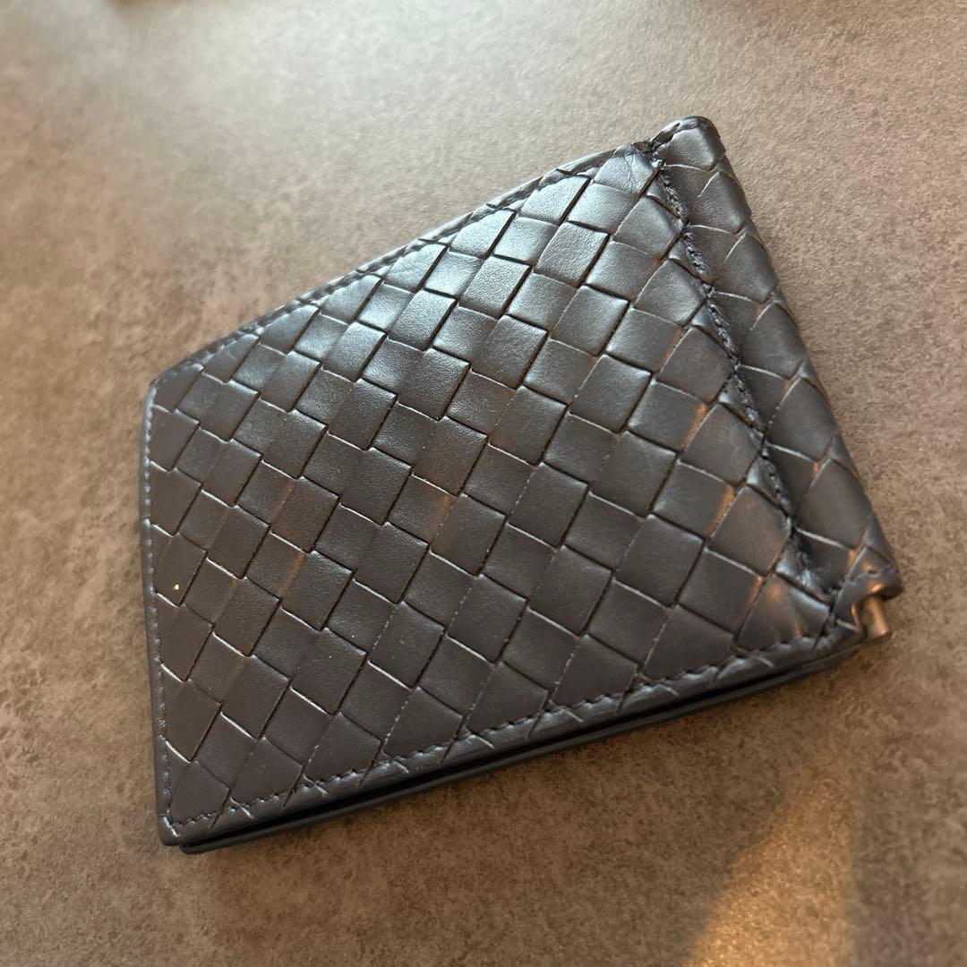 BOTTEGA VENETA 二つ折りウォレット マネークリップ