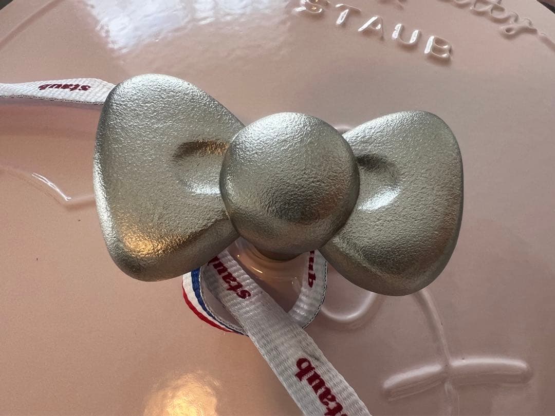 即日発送　新品日本未発売海外限定　ストウブ ハローキティコラボ　ワナベ24cm