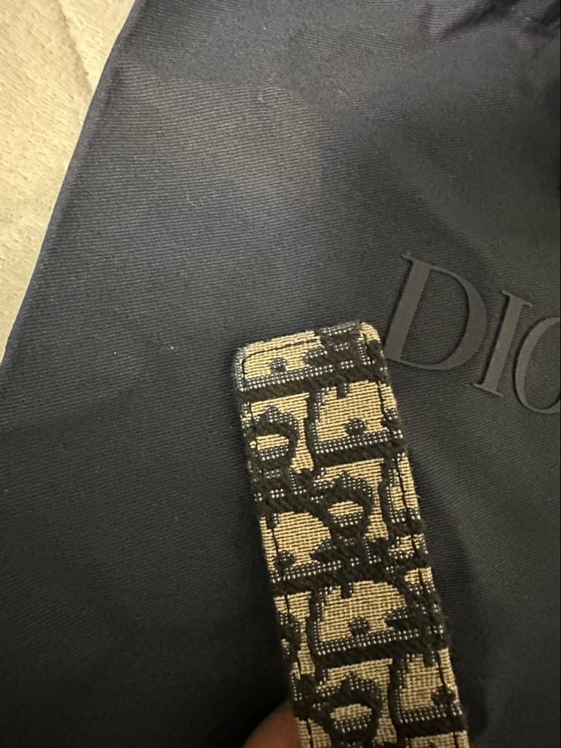 Dior CDロゴ金具付きベルト