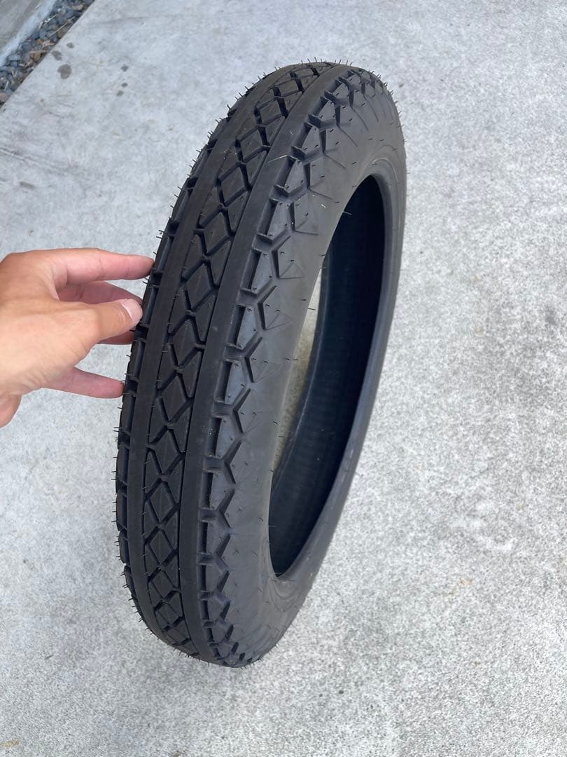 コッカータイヤ4.00-18 COKER TIRE試し履き