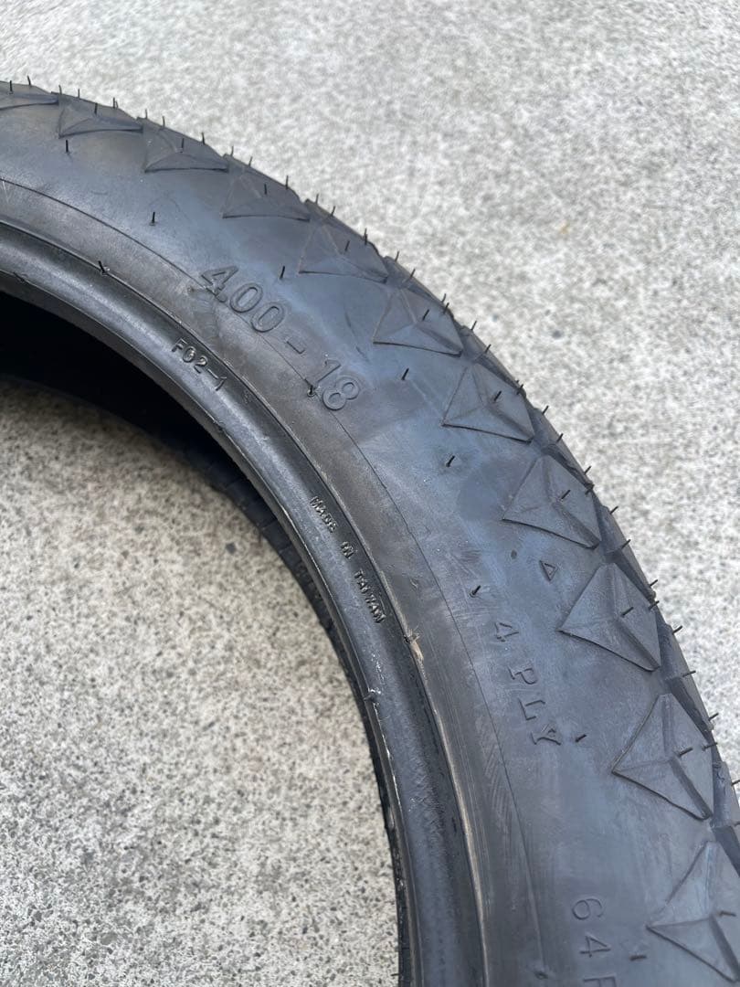 コッカータイヤ4.00-18 COKER TIRE試し履き