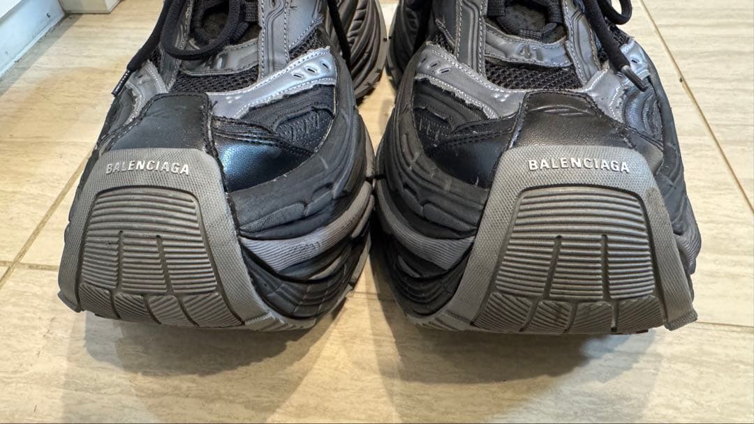 BALENCIAGAプラットフォームリデュースドスニーカー