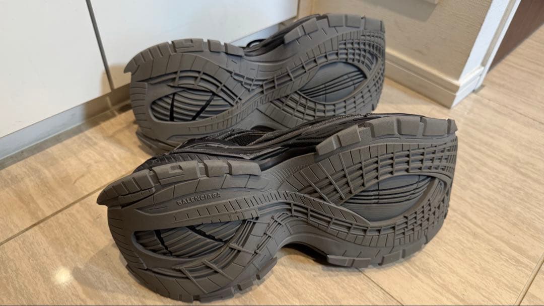 BALENCIAGAプラットフォームリデュースドスニーカー