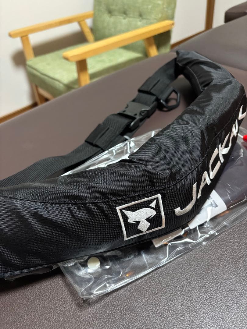 ジャッカル　JACKALL 腰巻き自動拡張ライフジャケット-JF06桜マーク付き