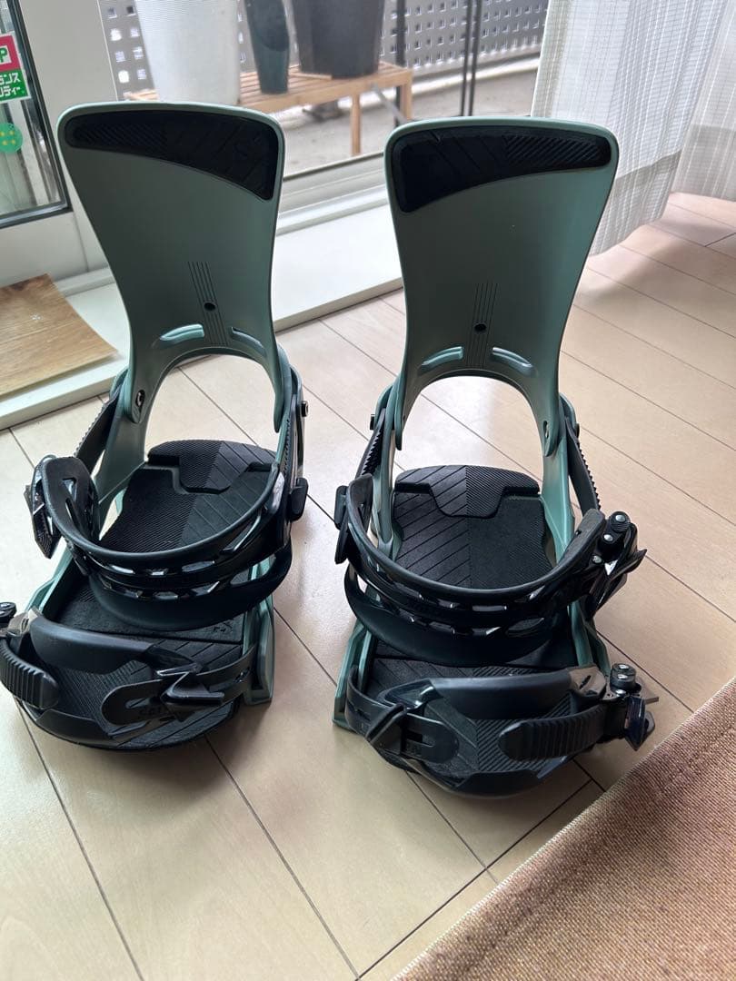 SALOMON リズム　rhythm M 22-23