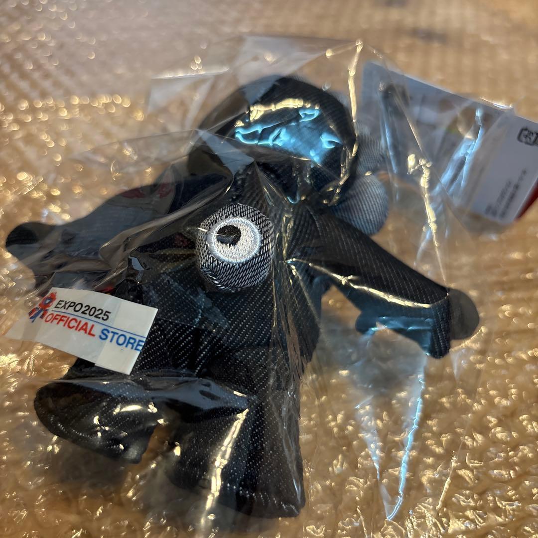 ミャクミャク EDWIN コラボ キーホルダー 黒 デニム ぬいぐるみ