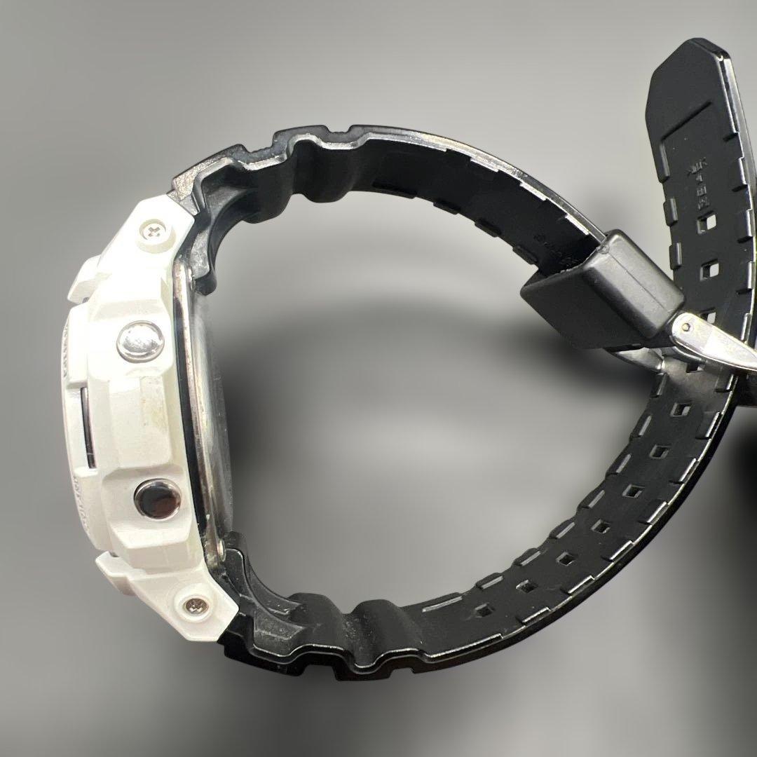美品 CASIO G-SHOCK AWG-M100GW 電波ソーラー アナデジ