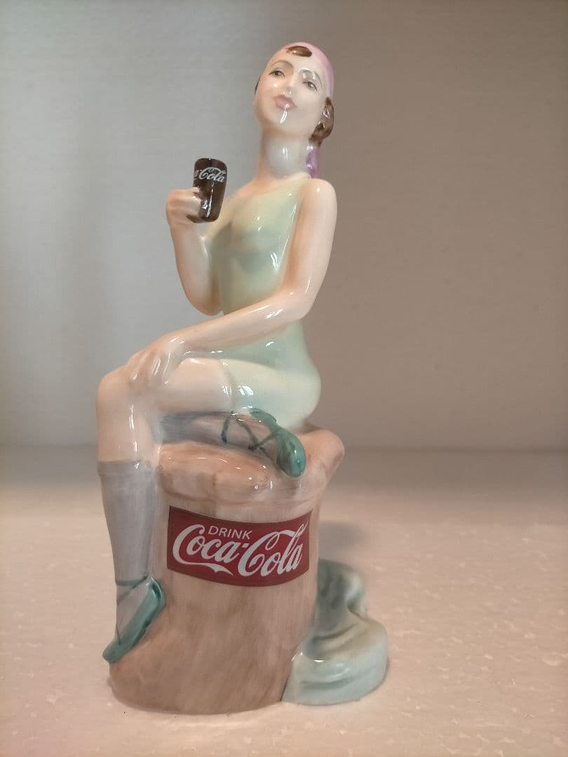 限定品   ロイヤルドルトン コカコーラ 広告フィギュア