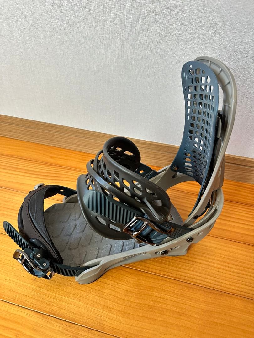 g*n様 BURTON GENESIS TT