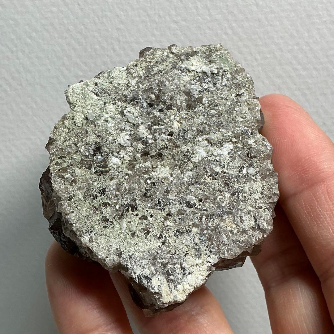【最高級】Gwindel グインデル 煙水晶 60×48×40mm スイス産