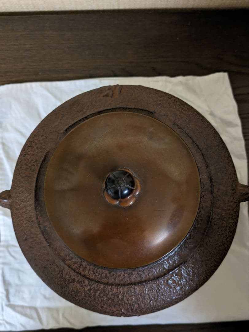 茶釜 吉羽與兵衛作 真形釜 新品未使用 徳力富吉郎作の鎧兜の版画付