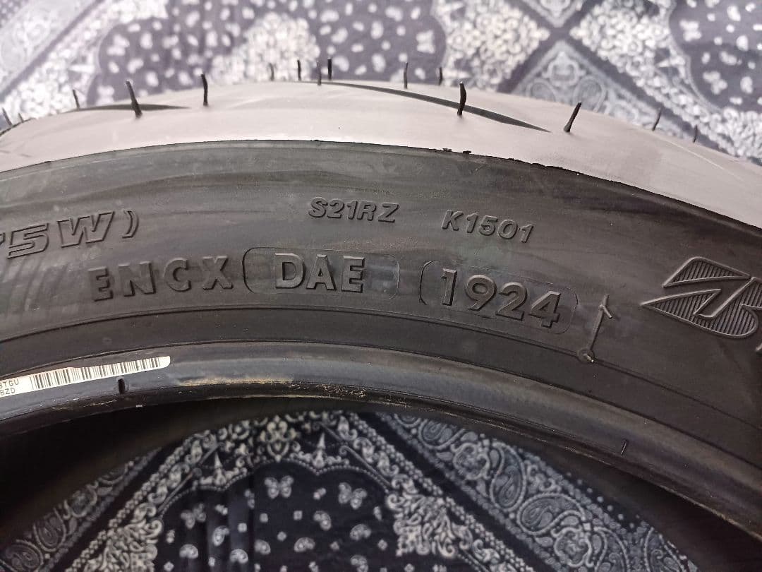 ブリジストン　バトラックスハイパースポーツ　S21 190/55ZR17新品！