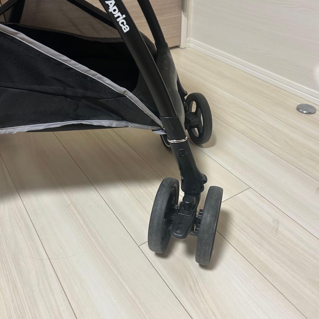 Aprica ベビーカー ブラック　ラクーナエアー　コンパクト
