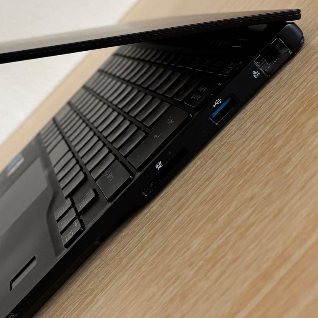 富士通 ノートパソコンLIFEBOOK U9311/F☆8GB/SSD256GB