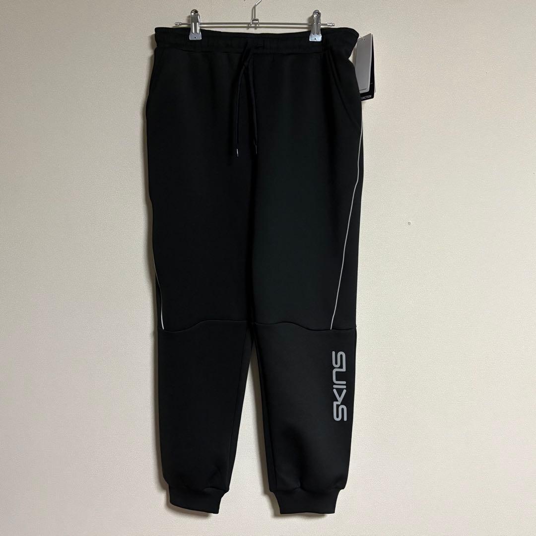 提案中　スキンズ SKINS トレーニングセットアップ　ブラック　XL タグ付き