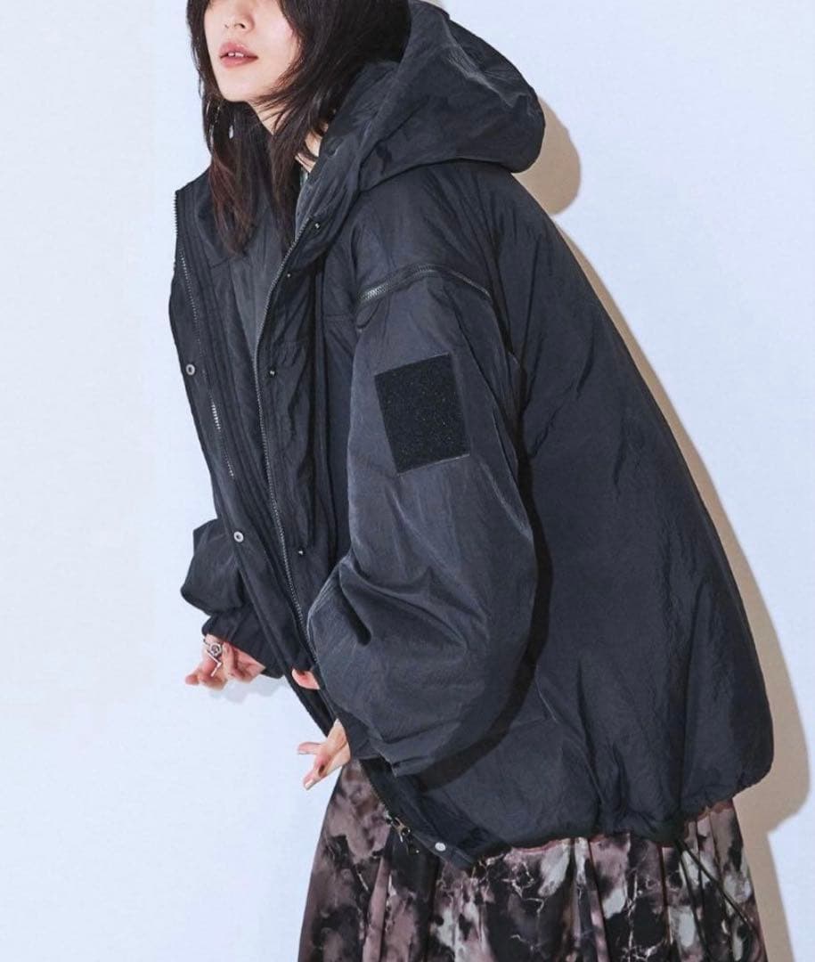 み*ゆ様 新品未使用タグ付　JEANASIS ソデ2WAYモンスターパーカーコー