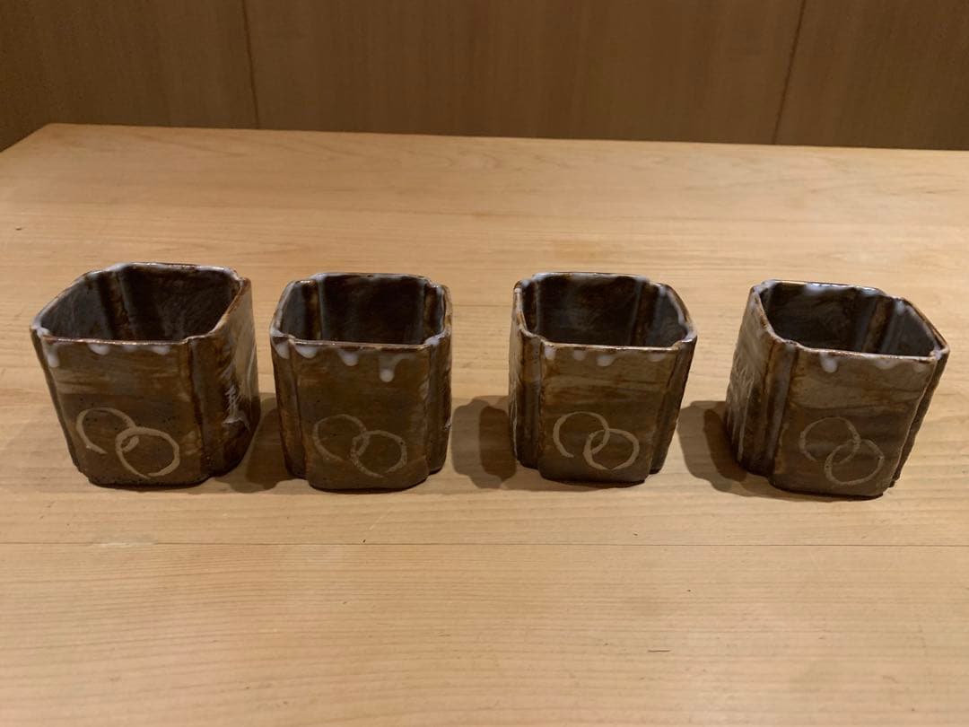6代 粟生屋東洸 鼠志野 筒向付 4客（一箇所金継ぎ有）京焼 志野