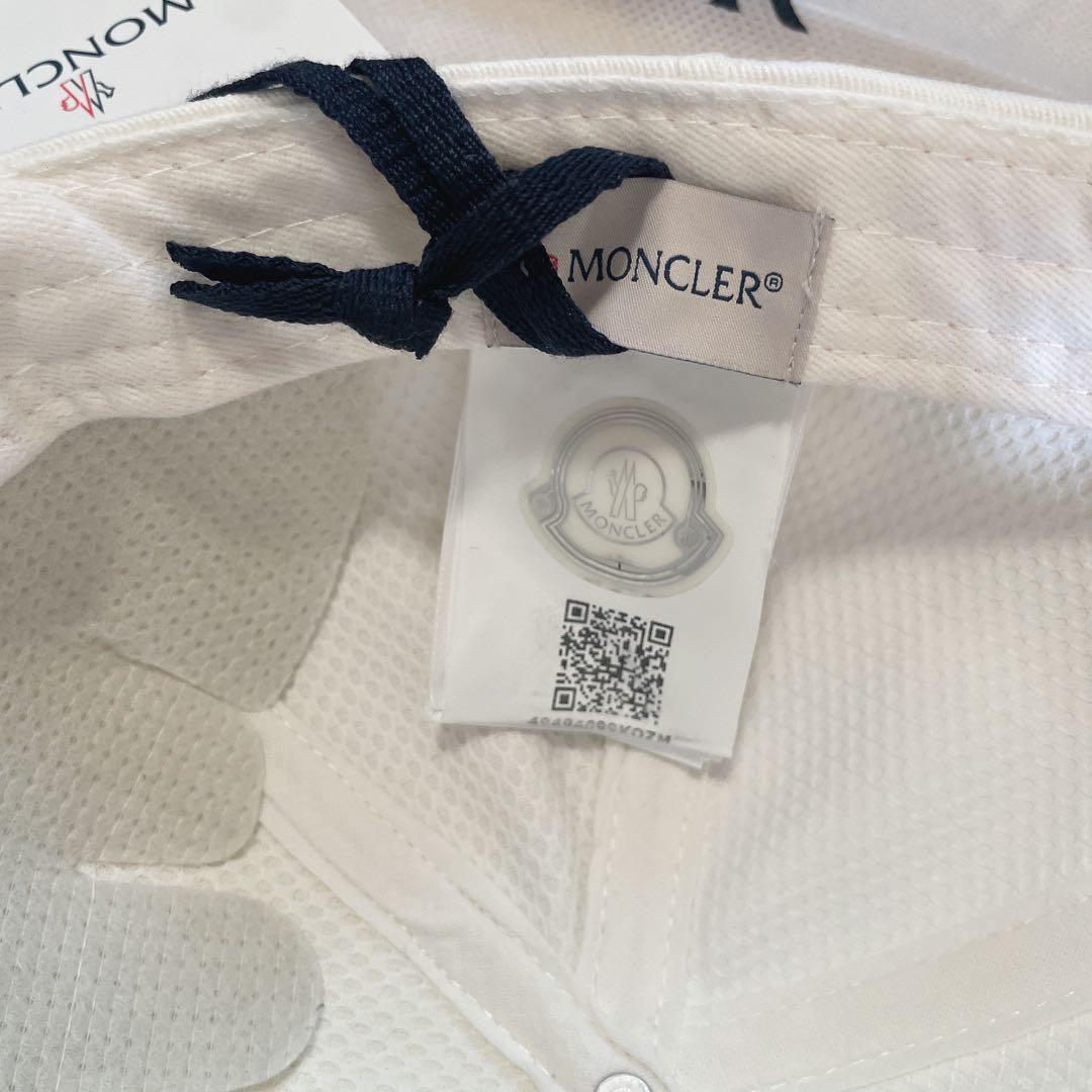 MONCLER ホワイト ベースボールキャップ