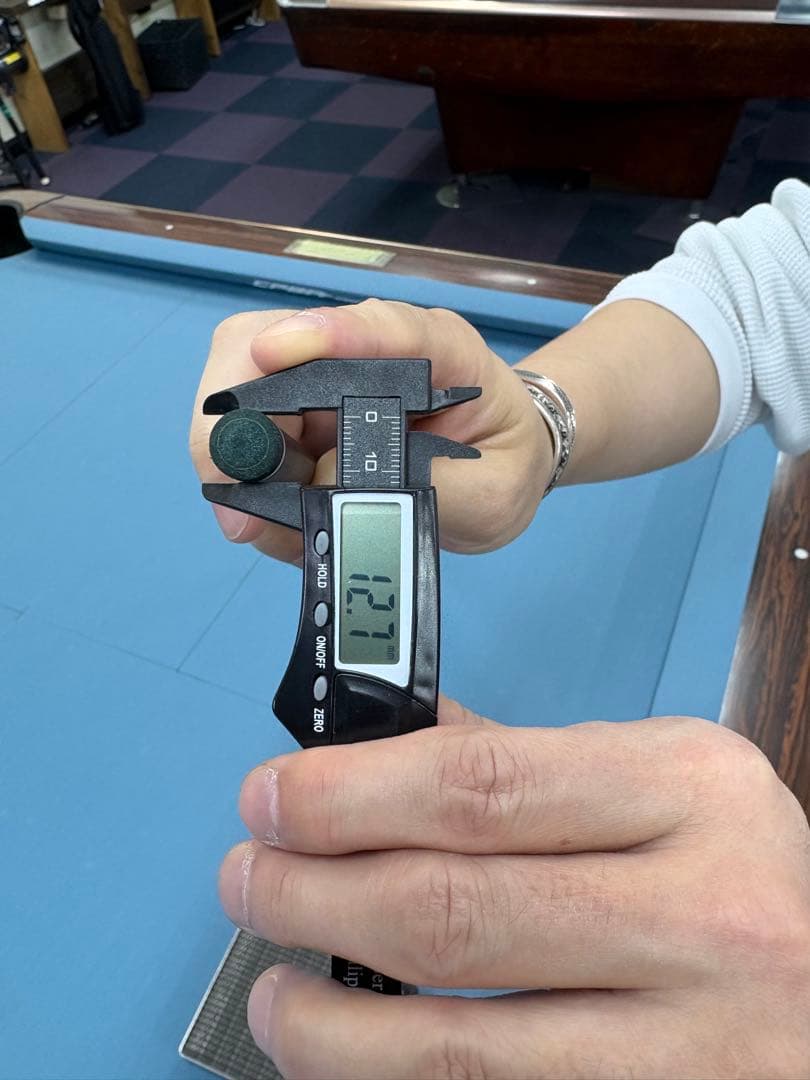 BIZU ビリヤードキュー カーボンシャフト最終値下げ