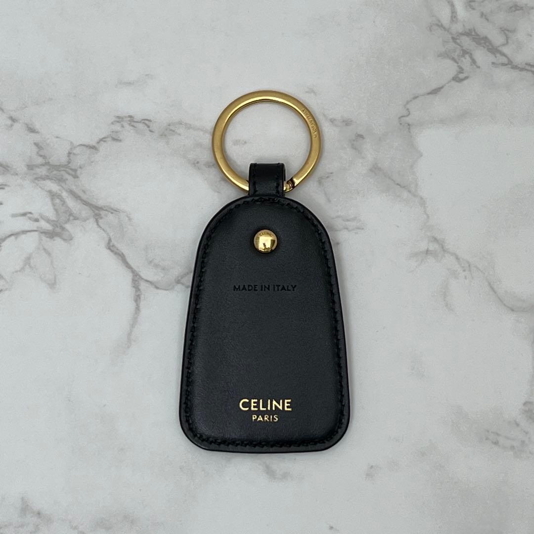 セリーヌ キーホルダー トリオンフ チャーム ゴールド ブラック CELINE