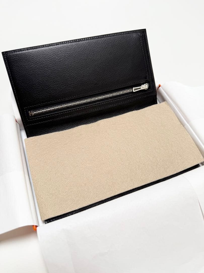 HERMES ブラック レザー 長財布 2025年製