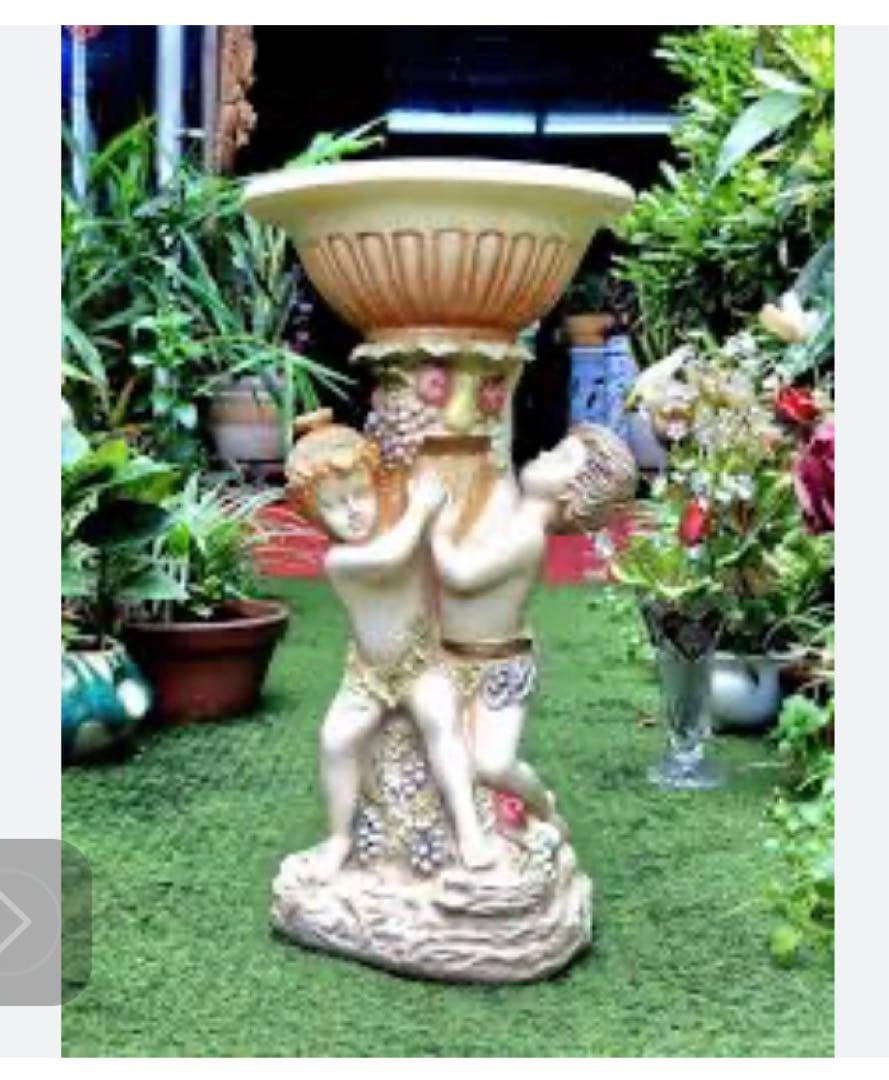 子供像の陶器製ガーデンオーナメント