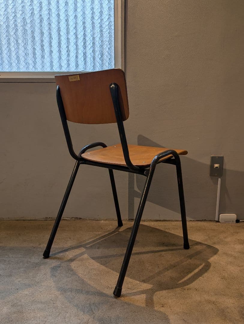 椅子 EQI-57 Stacking chair