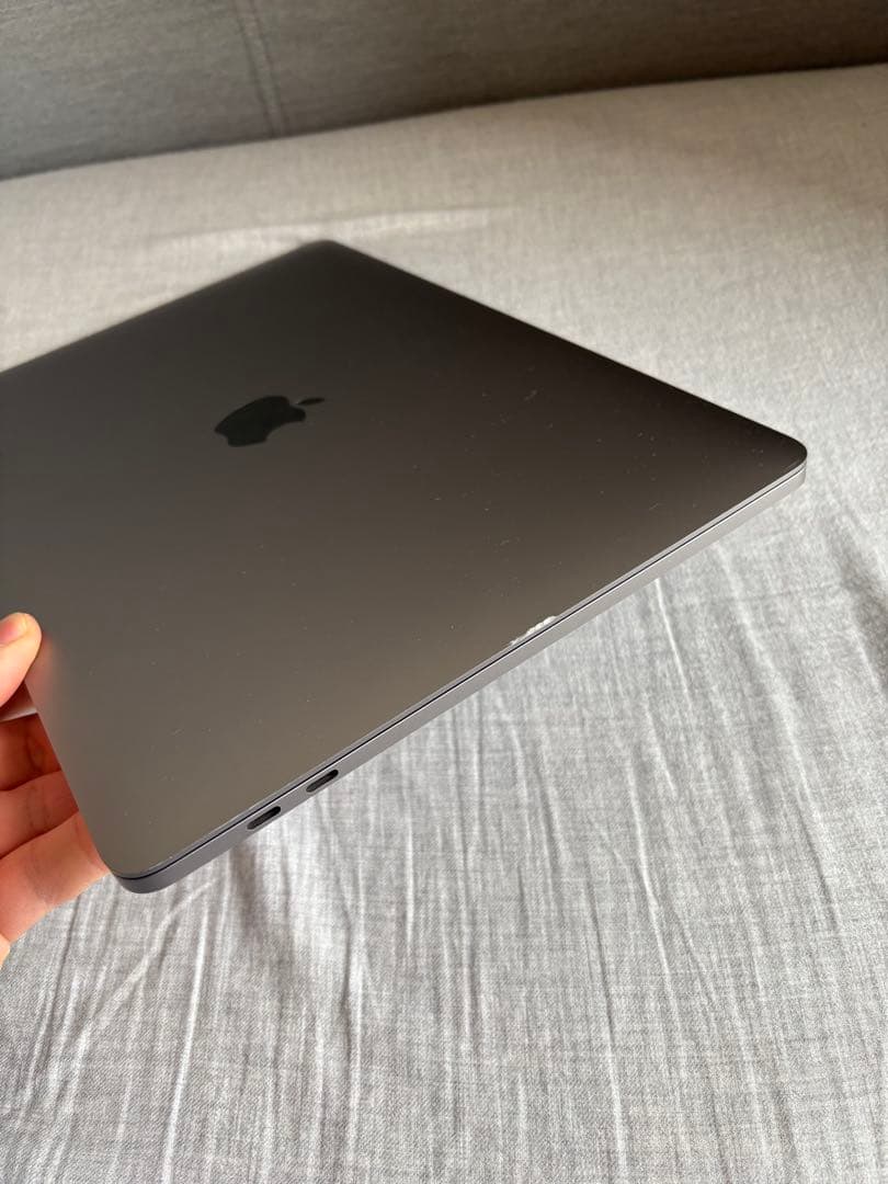 MacBook Pro 13インチ 16GB