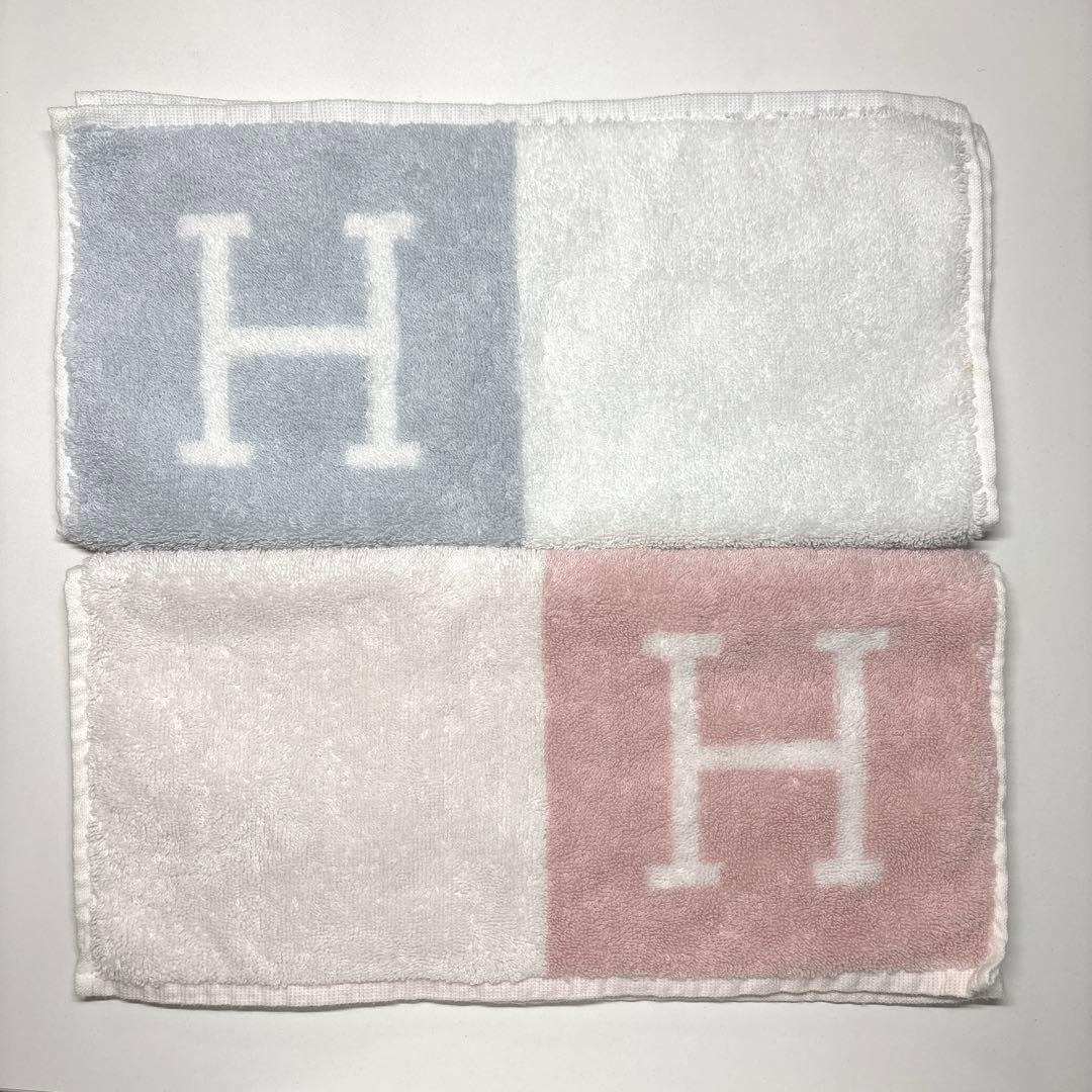 【週末値下げ】HERMES Hロゴ タオルハンカチ2枚　ピンク/ブルー