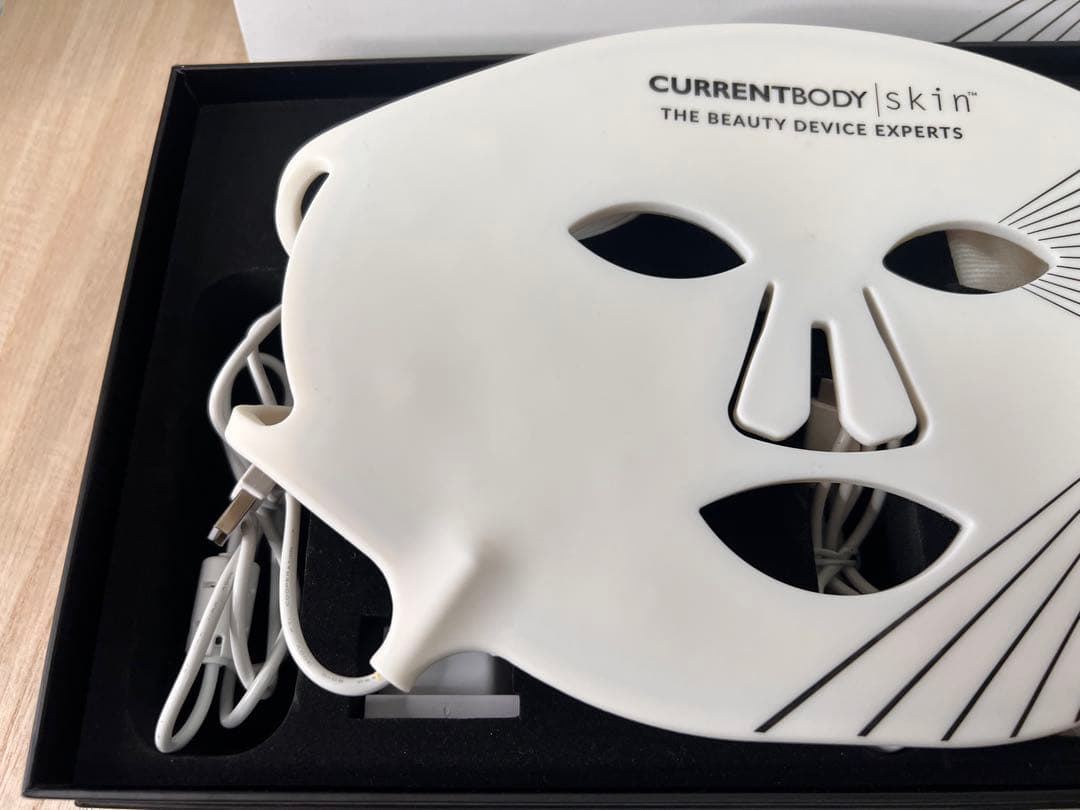 さ*な様 CURRENTBODY skin LED LIGHT THERAPY