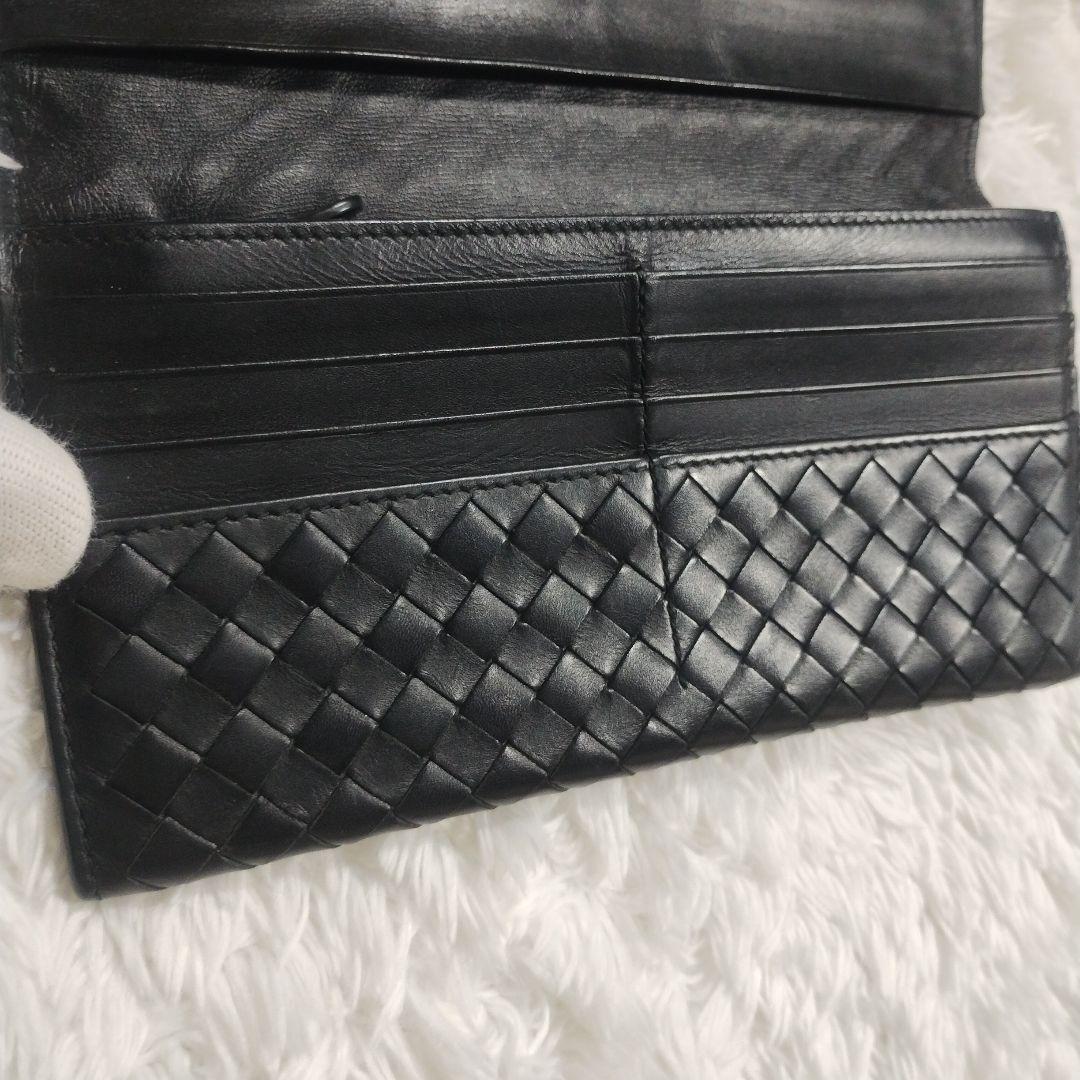 美品　ボッテガヴェネタ　長財布　イントレチャート　二つ折り　ケース付き　黒