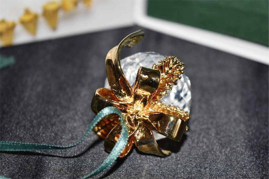 新品❗️Swarovski 苺オーナメント