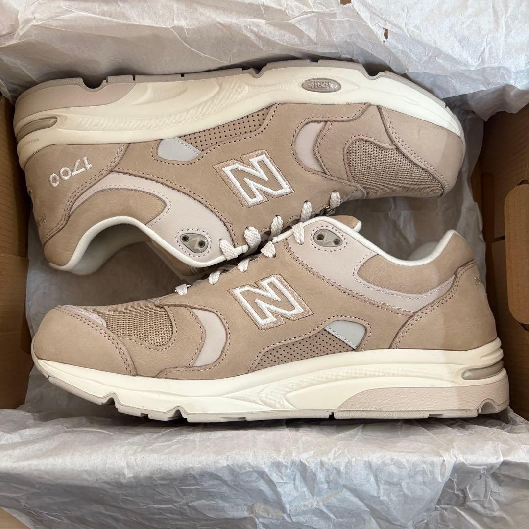新品 New Balance ニューバランス CM1700NM ベージュ 28㎝