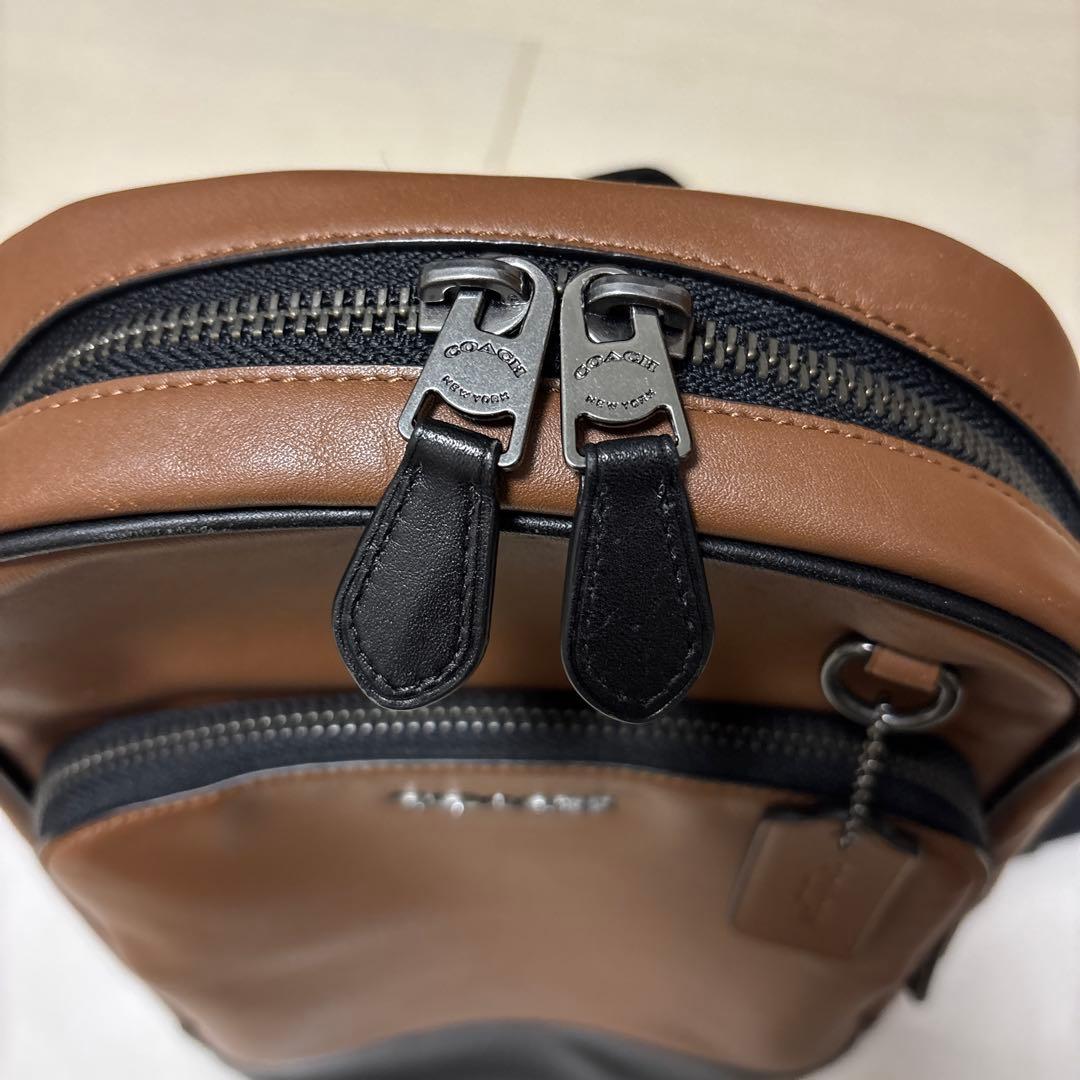 COACH メンズ　ボディバック　茶色 匿名配送