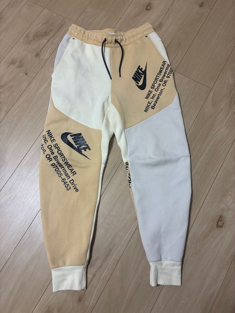 ナイキテックフリース　パンツ　Sサイズ