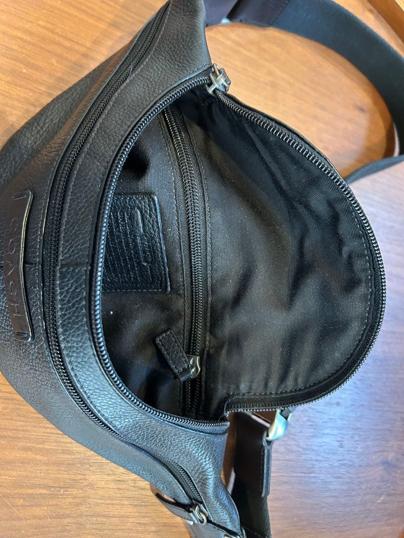 COACH ブラック　ボディバッグ　ウエストポーチ　ショルダーバッグ　コーチ