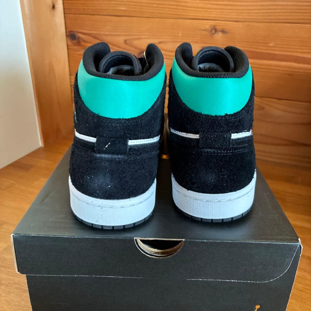 NIKE AIR JORDAN 1MID SE 新品未使用　852542 116