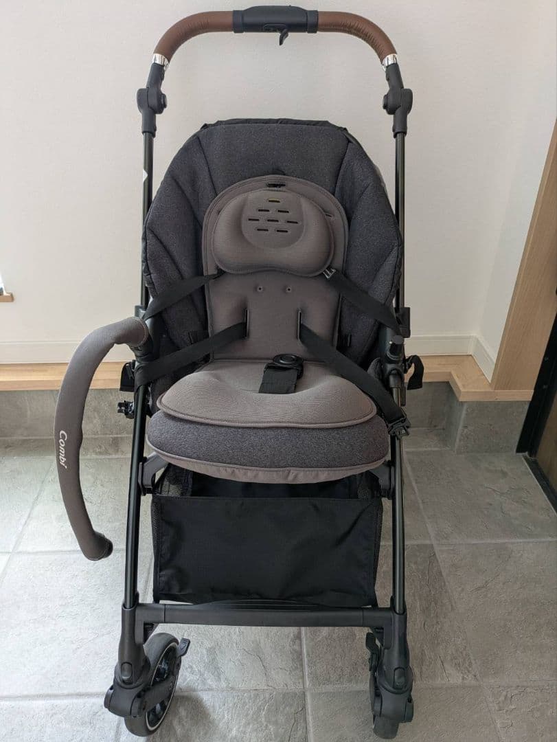 Combi ベビーカー グレー　スゴカル　コンビ　　エッグショック