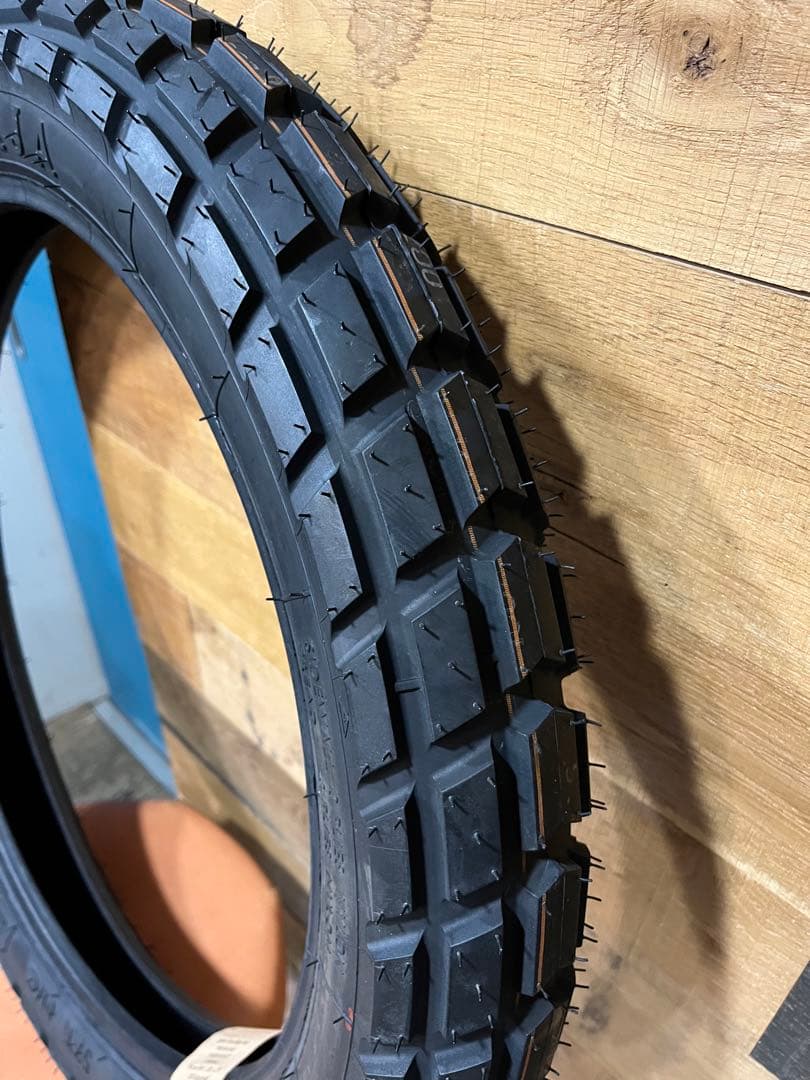 BatesBaja オフロードタイヤ100/90-19 DUNLOPチューブ付