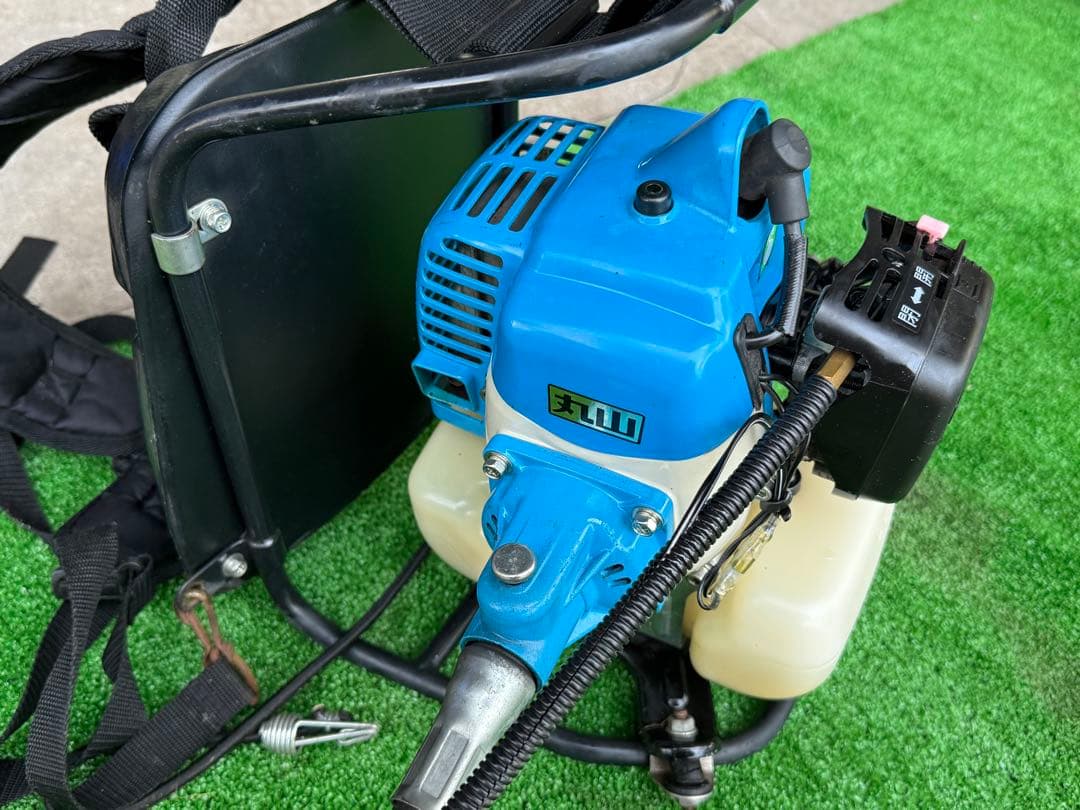 丸山　マルヤ　MBS267V 草刈機　背負い式　刈払機　送料込み‼︎